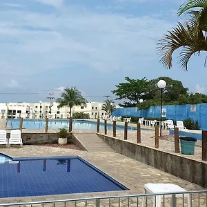 Em Marinas Clube São Pedro da Aldeia